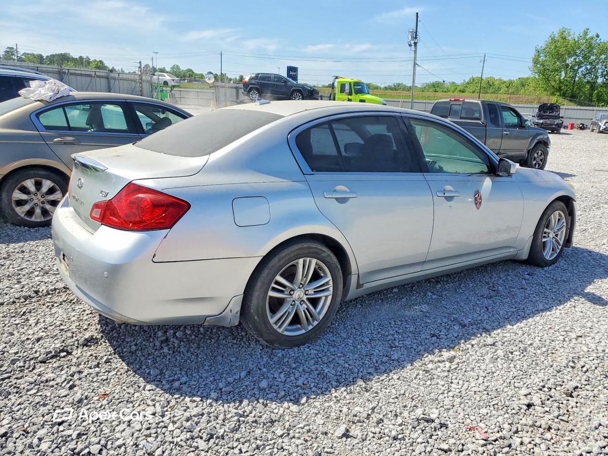 Infiniti G 2011