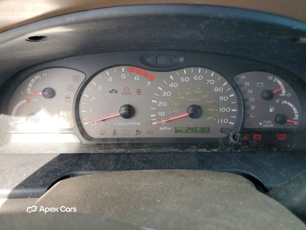 Toyota Sequoia 2003