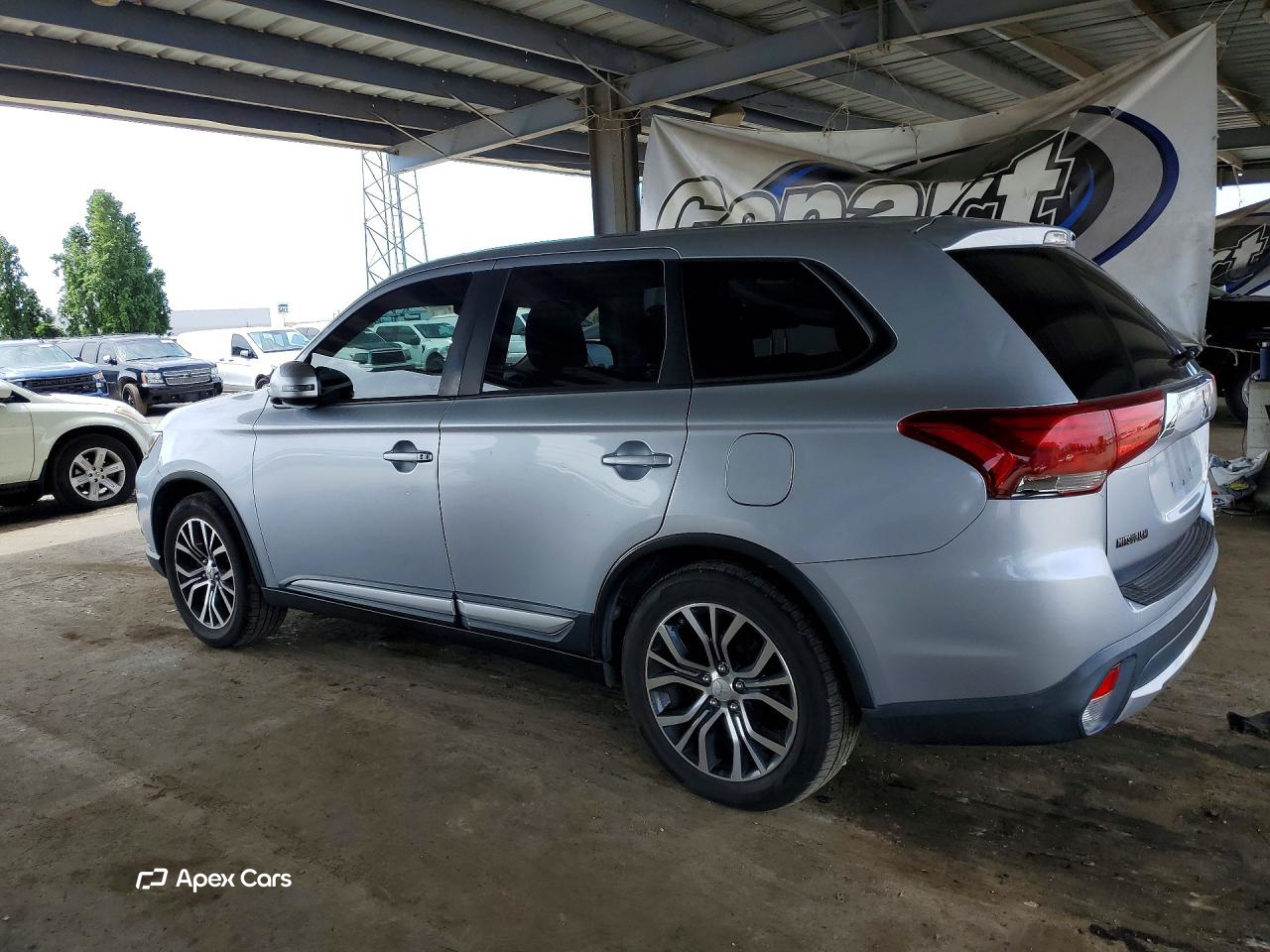 Mitsubishi Outlander 2016