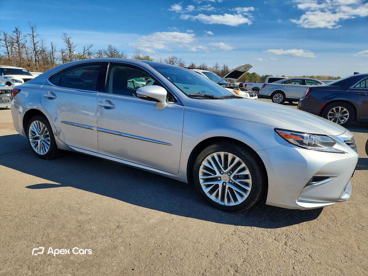 Lexus ES 2016