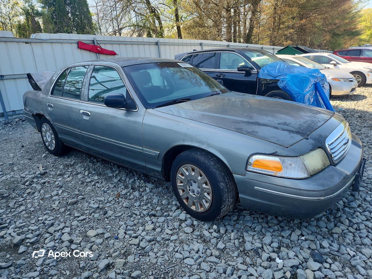 Ford Crown Victoria 2003