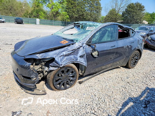 Tesla Model Y 2021 - Image 1 of 13