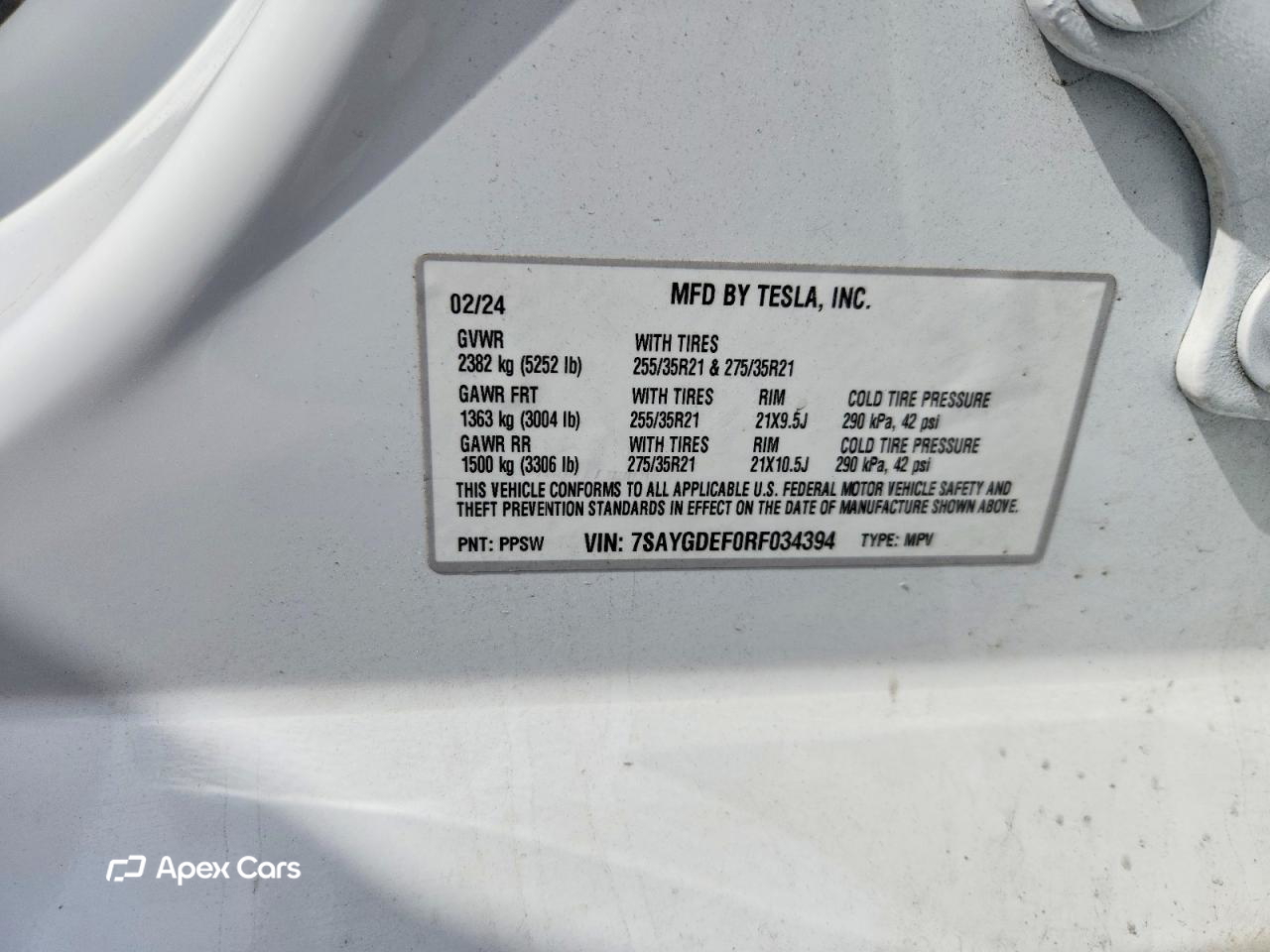 Tesla Model Y 2024