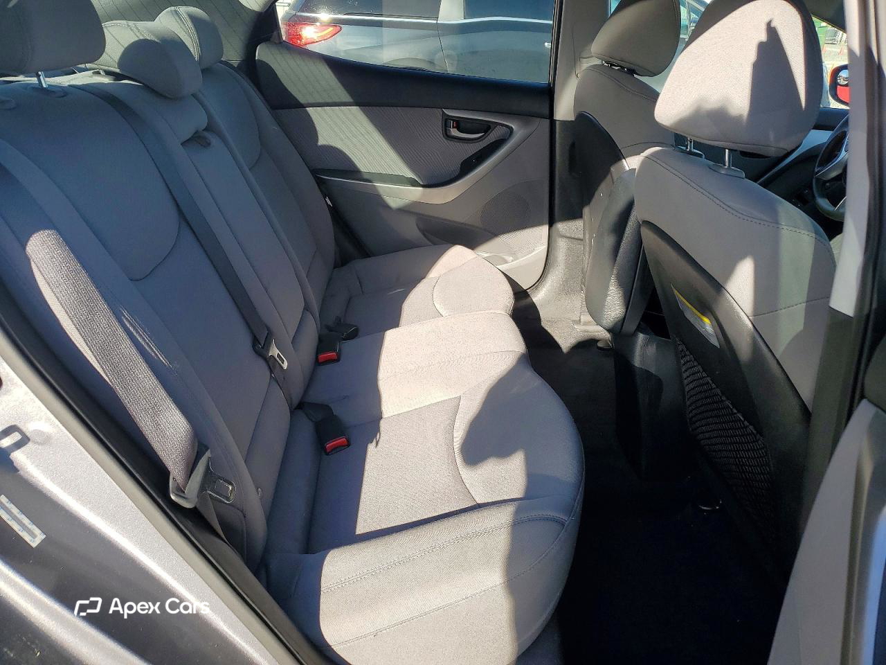 Hyundai Elantra 2012