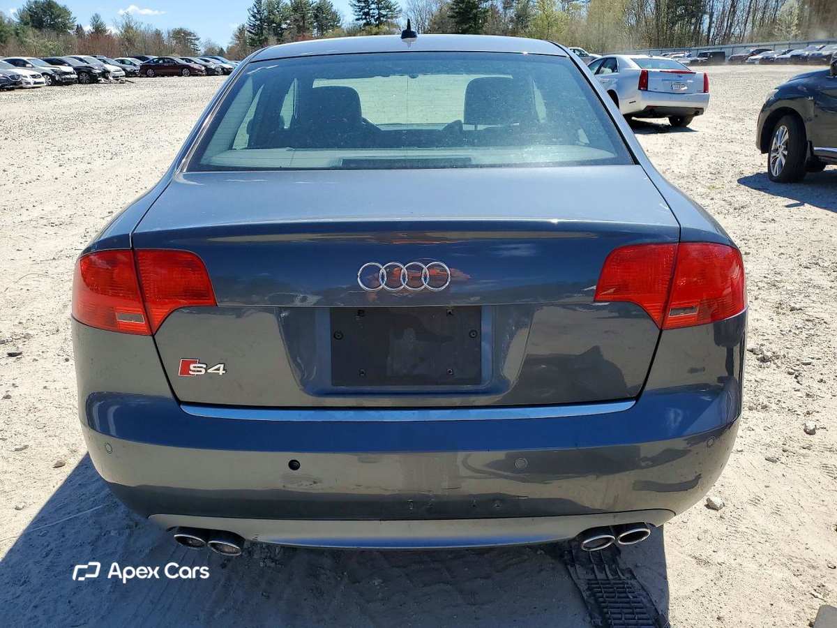 Audi RS4 2008