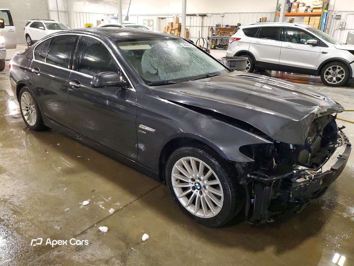 BMW Series 5 2011