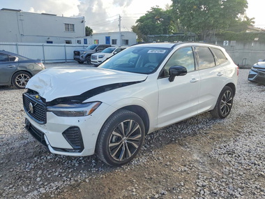 Volvo XC60 2025 - Image 1 of 13