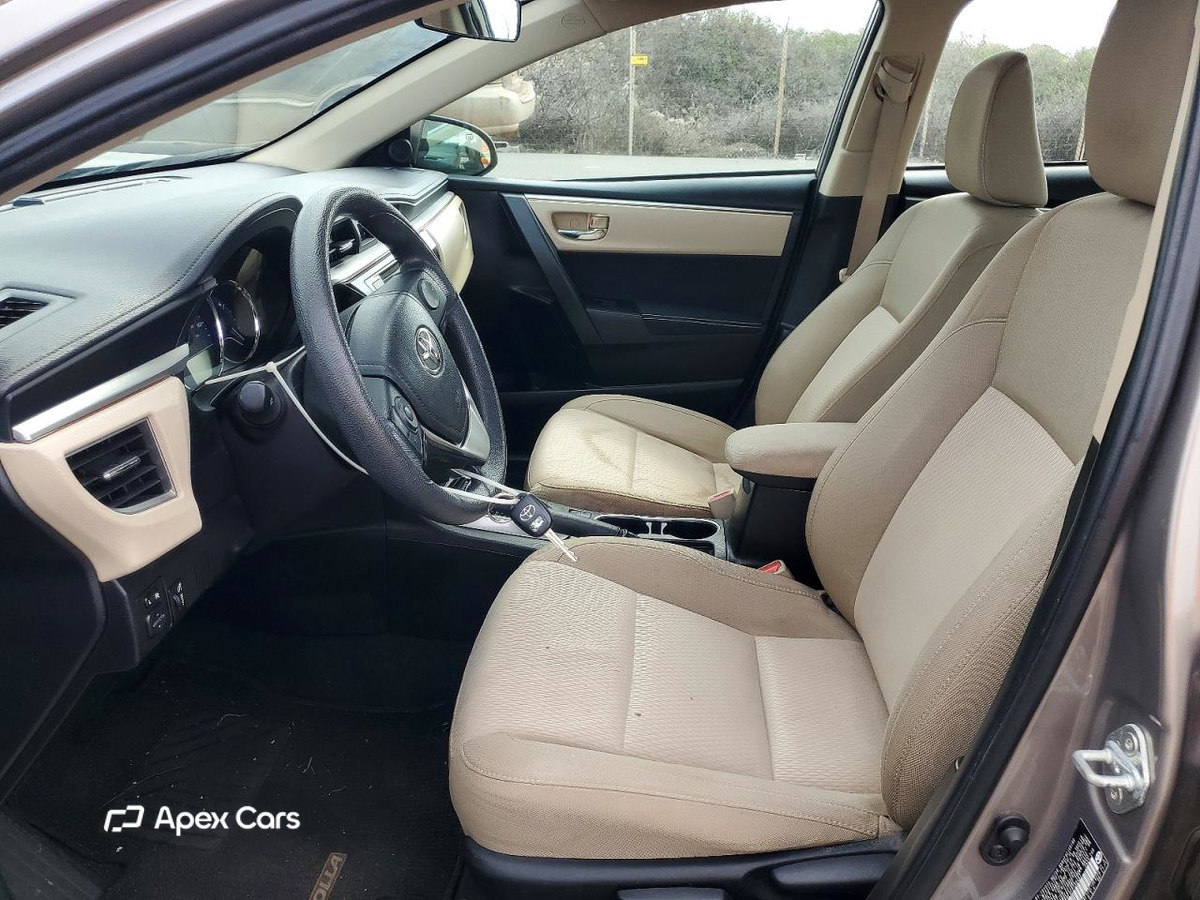 Toyota Corolla 2015