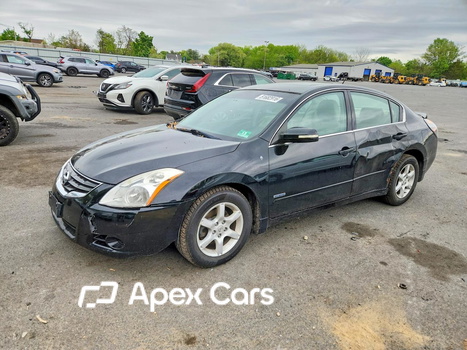 Nissan Altima 2010 - Image 1 of 12