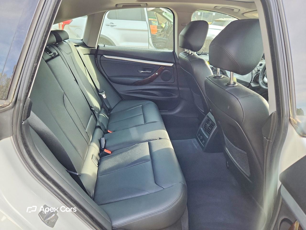 BMW Series 3 2015