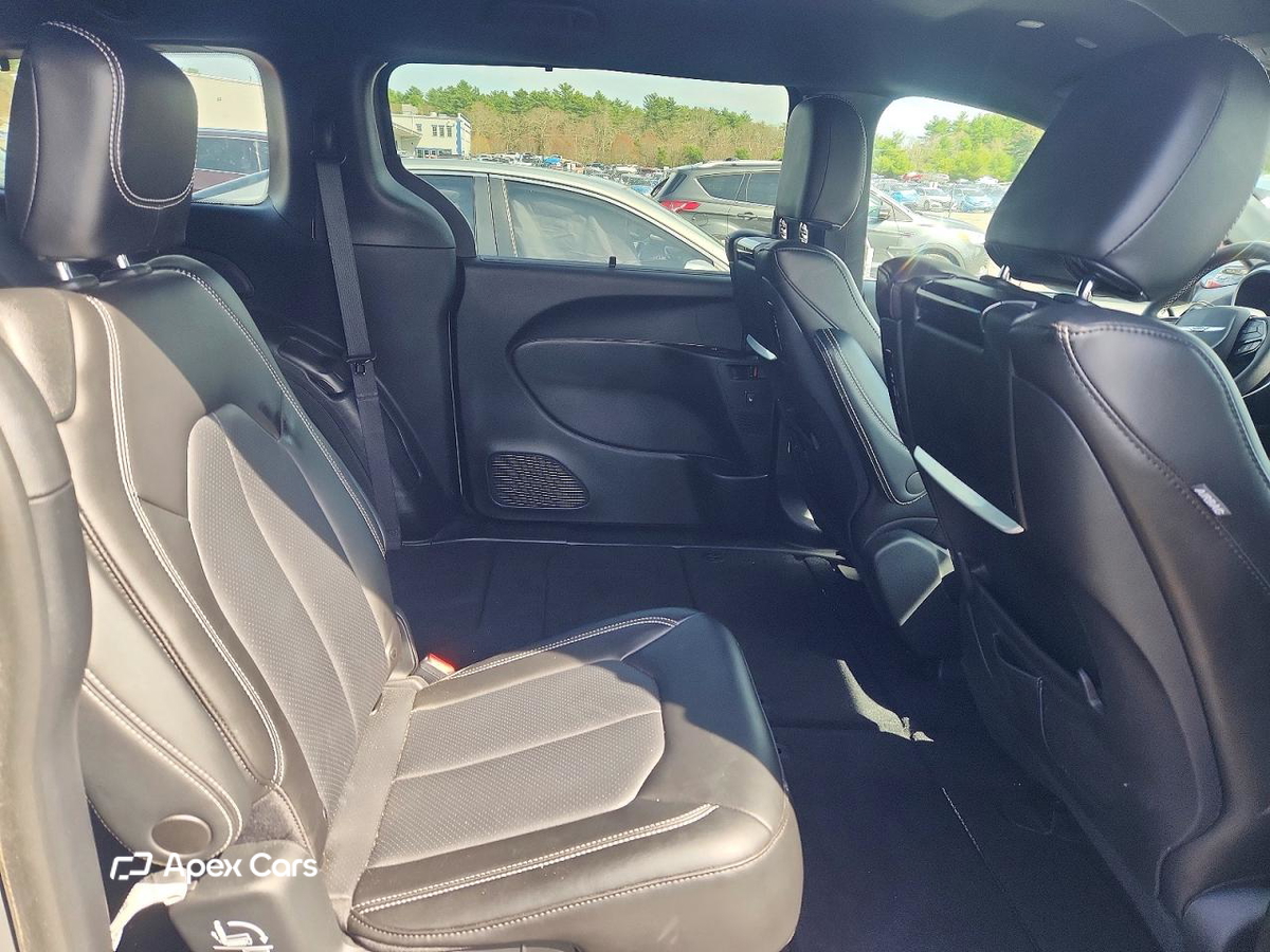 Chrysler Pacifica 2023