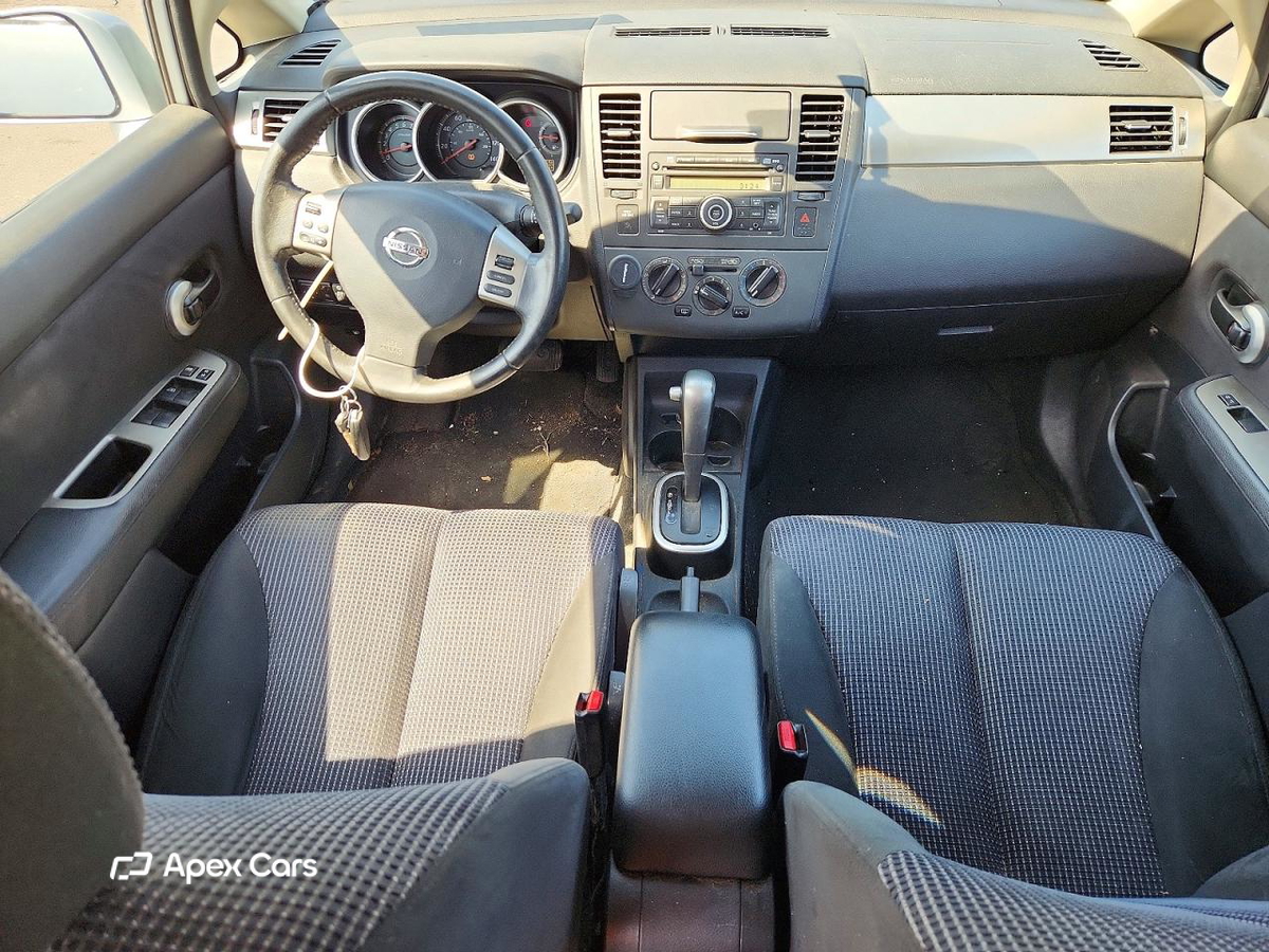 Nissan Versa 2010
