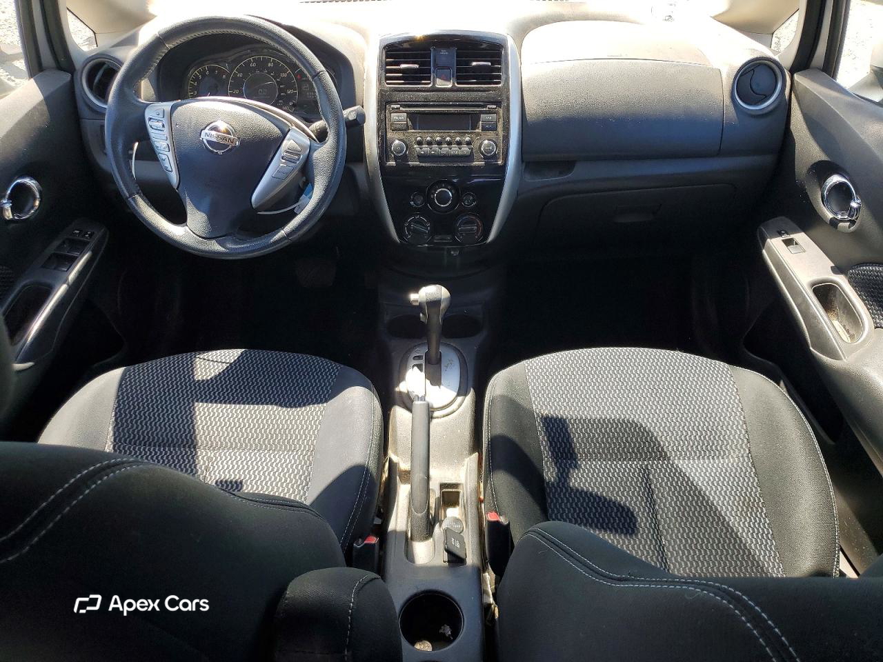 Nissan Versa 2015