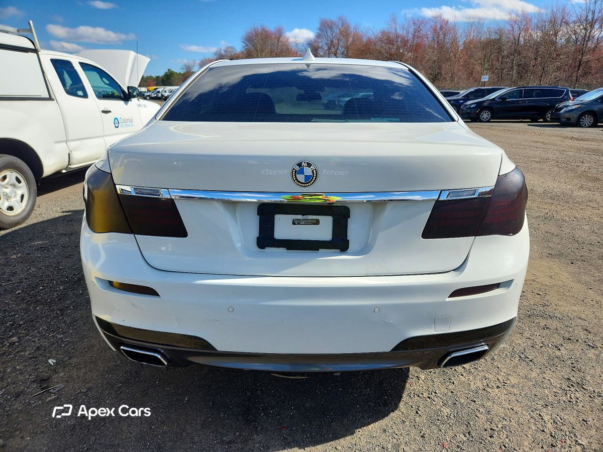 BMW Series 7 2013
