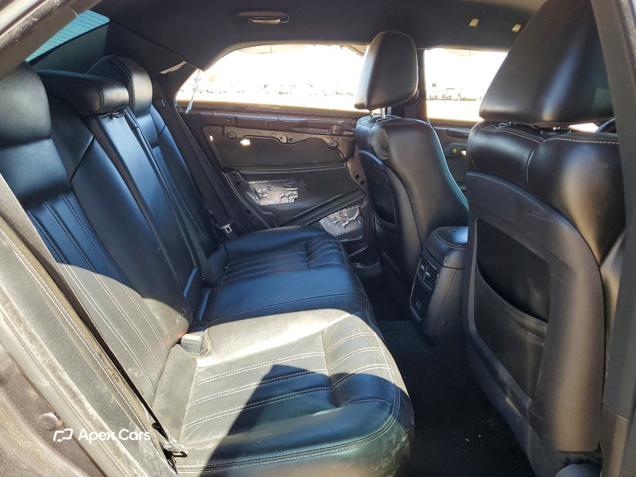Chrysler 300 2021