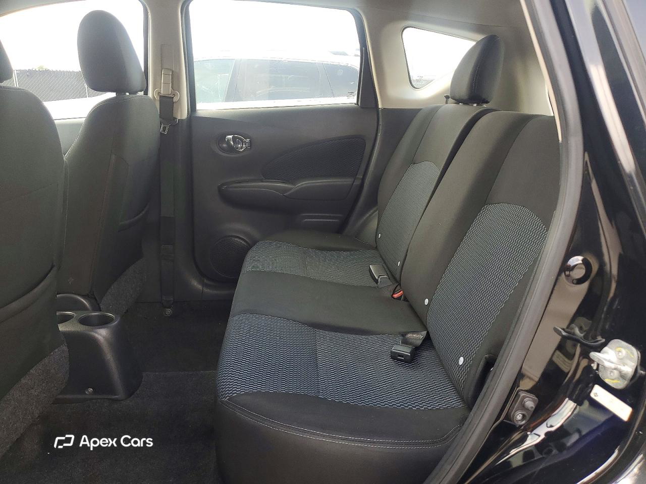 Nissan Versa 2015