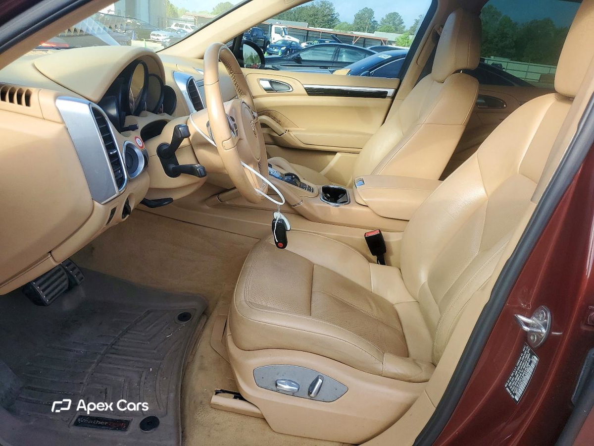 Porsche Cayenne 2011