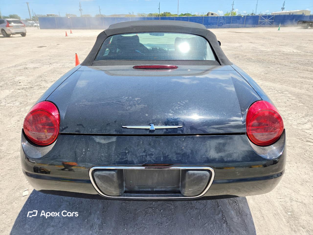 Ford Thunderbird 2003
