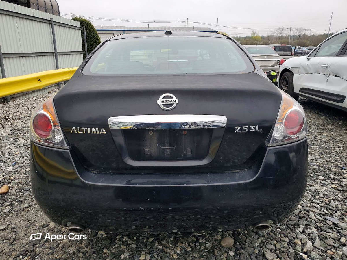 Nissan Altima 2010