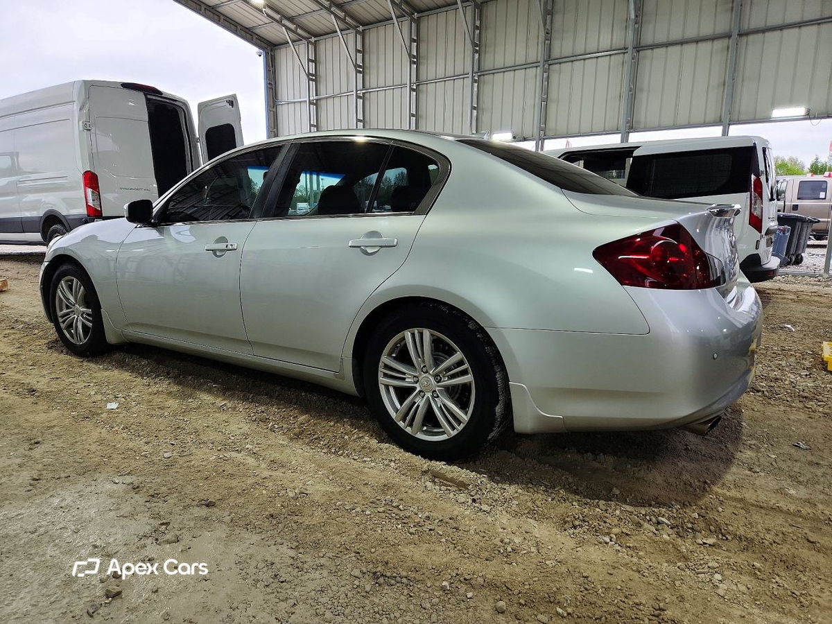 Infiniti G 2013