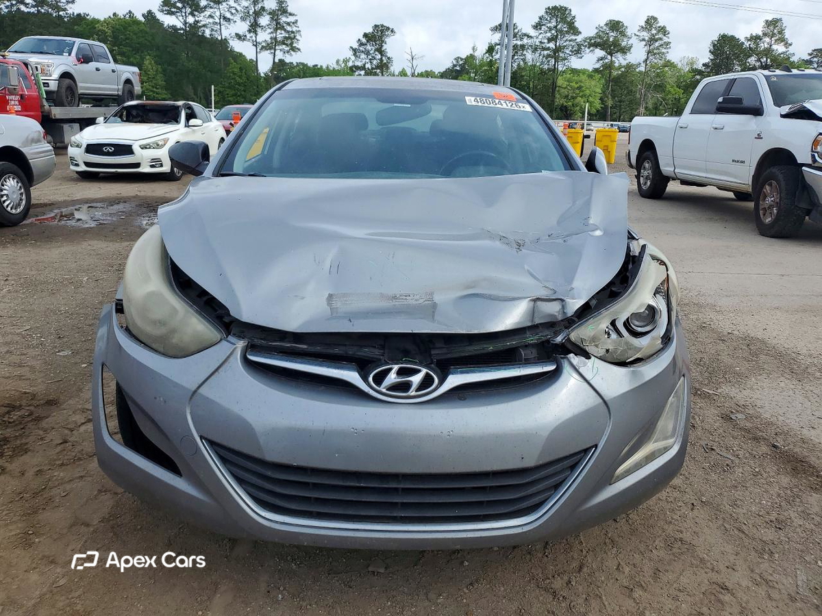 Hyundai Elantra 2015