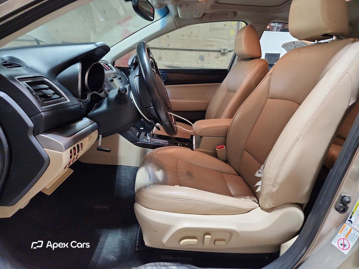 Subaru Legacy 2015