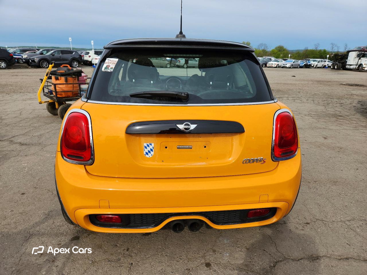 MINI Cooper 2015