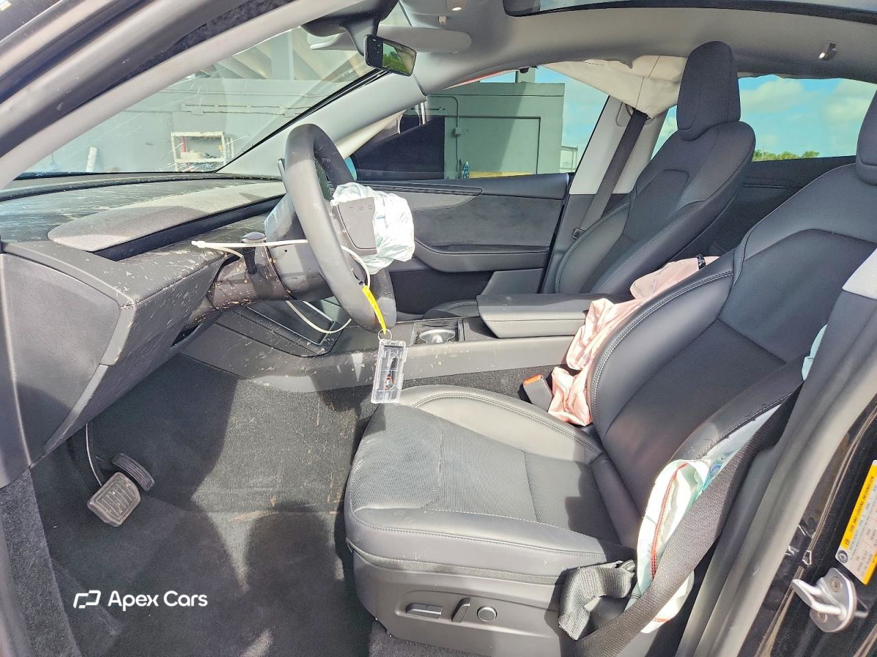 Tesla Model Y 2026