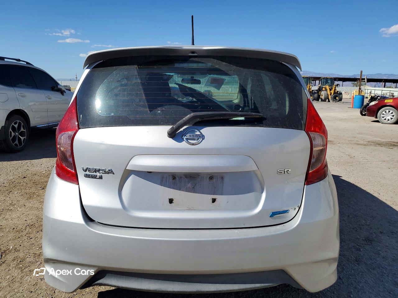 Nissan Versa 2015