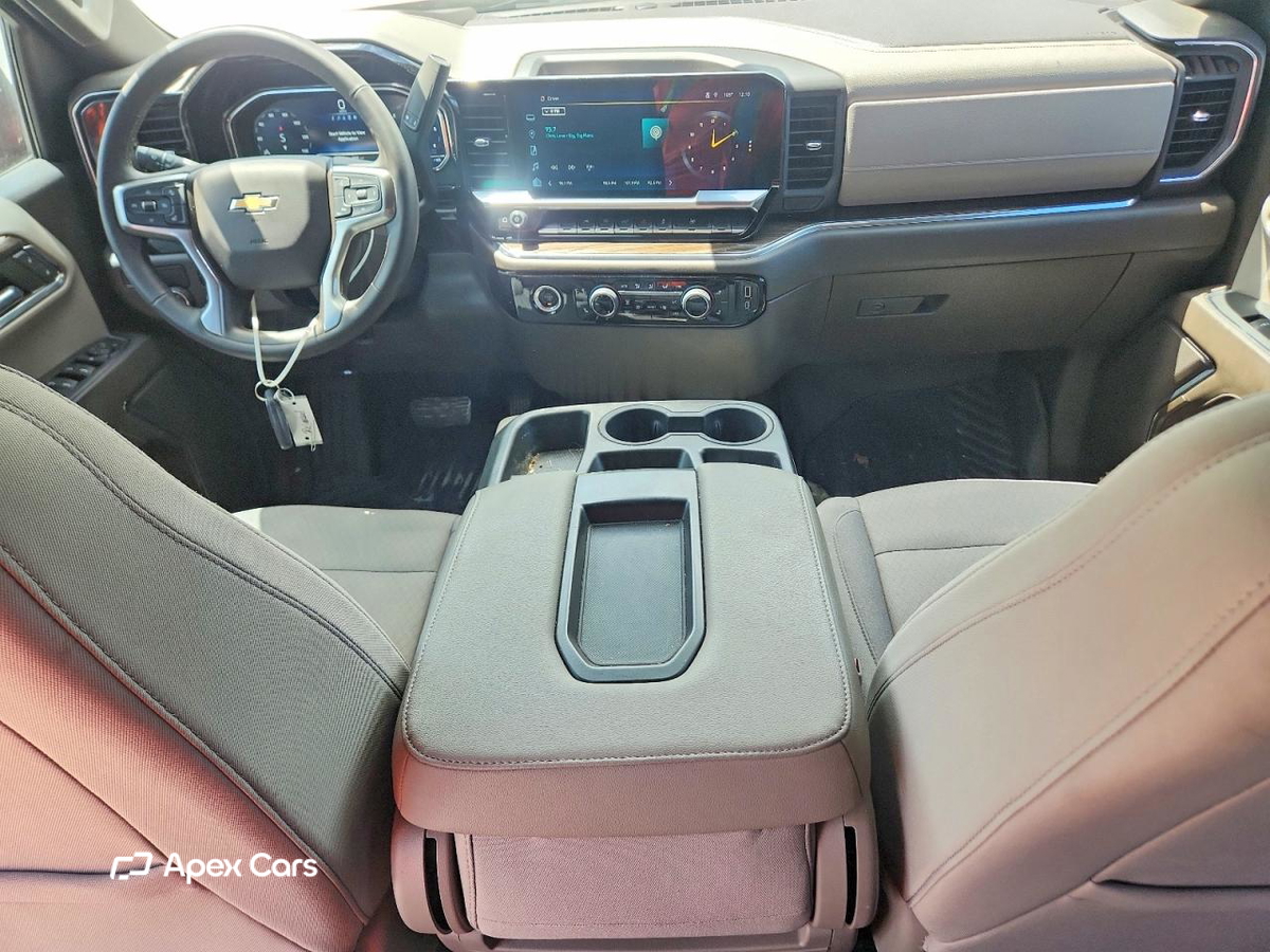 Chevrolet Silverado 2023