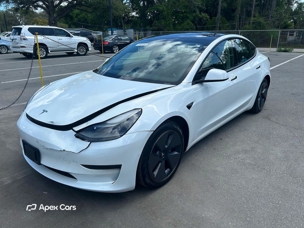 Tesla Model 3 2021