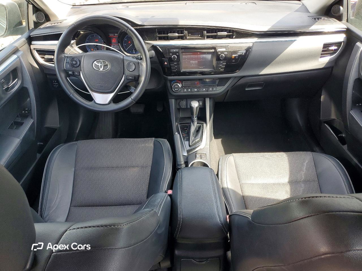 Toyota Corolla 2015