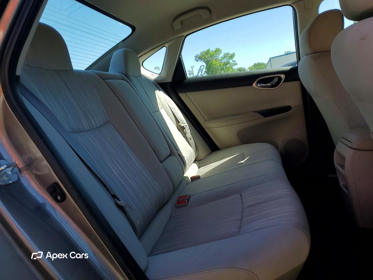 Nissan Sentra 2016