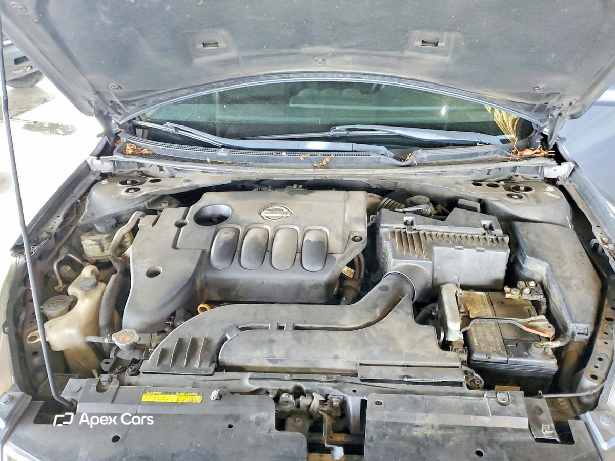 Nissan Altima 2012