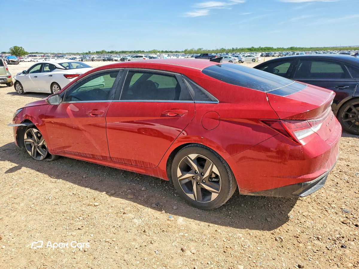 Hyundai Elantra 2021