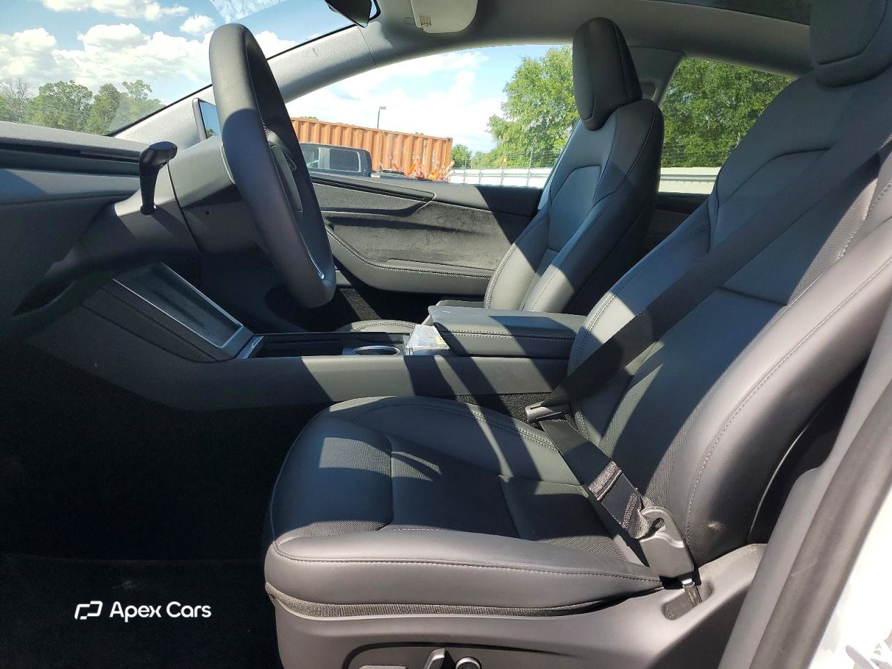 Tesla Model Y 2026