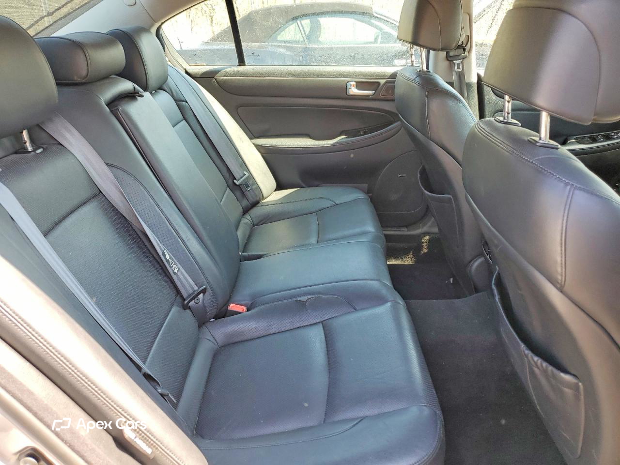 Hyundai Genesis 2012