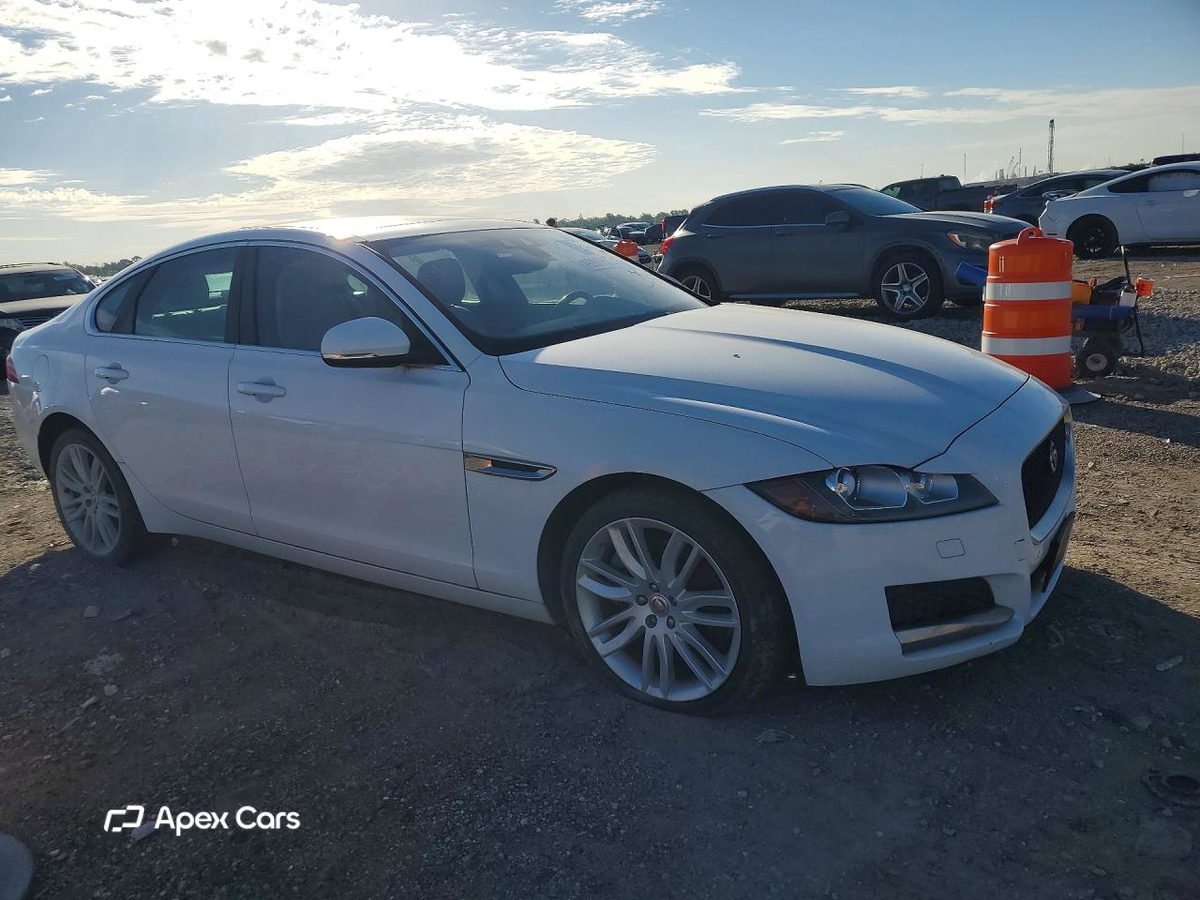Jaguar XF 2016