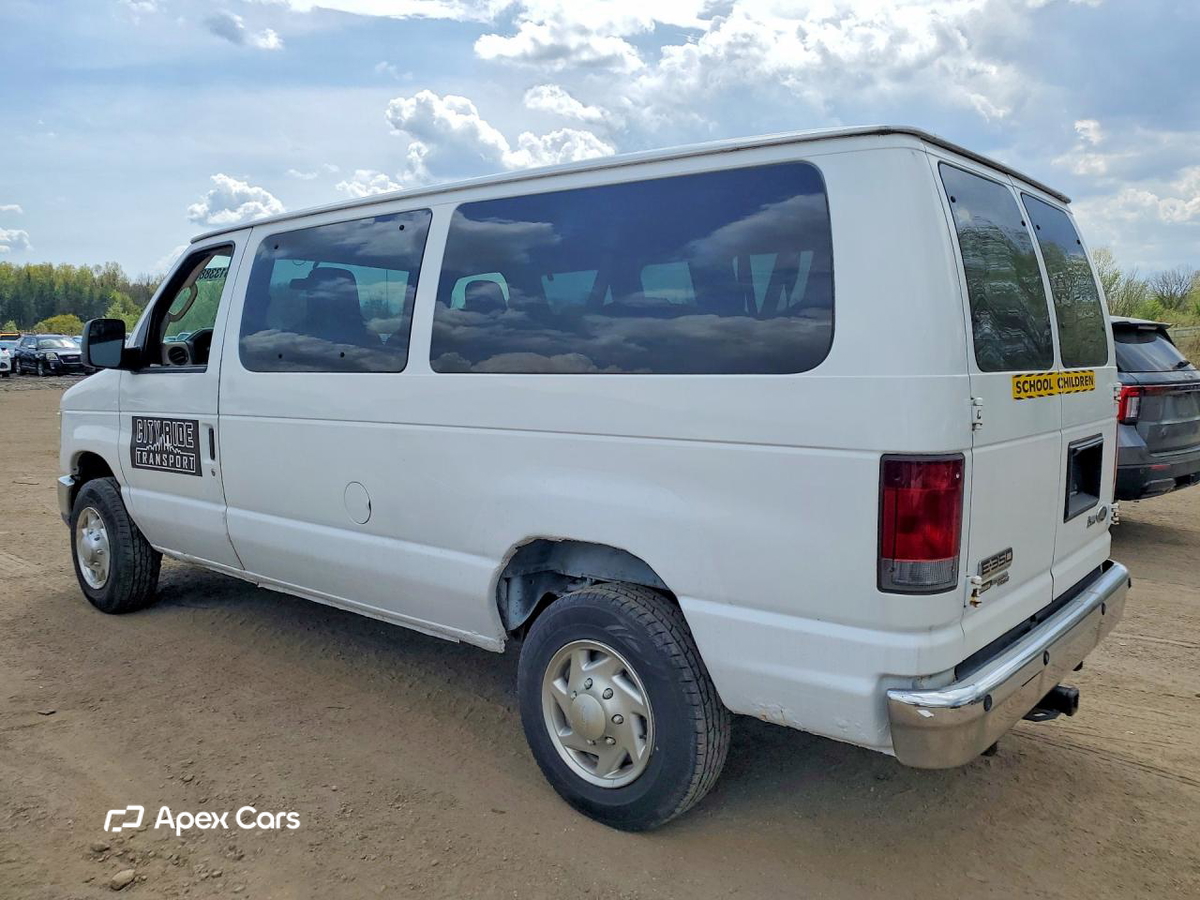 Ford Econoline 2010