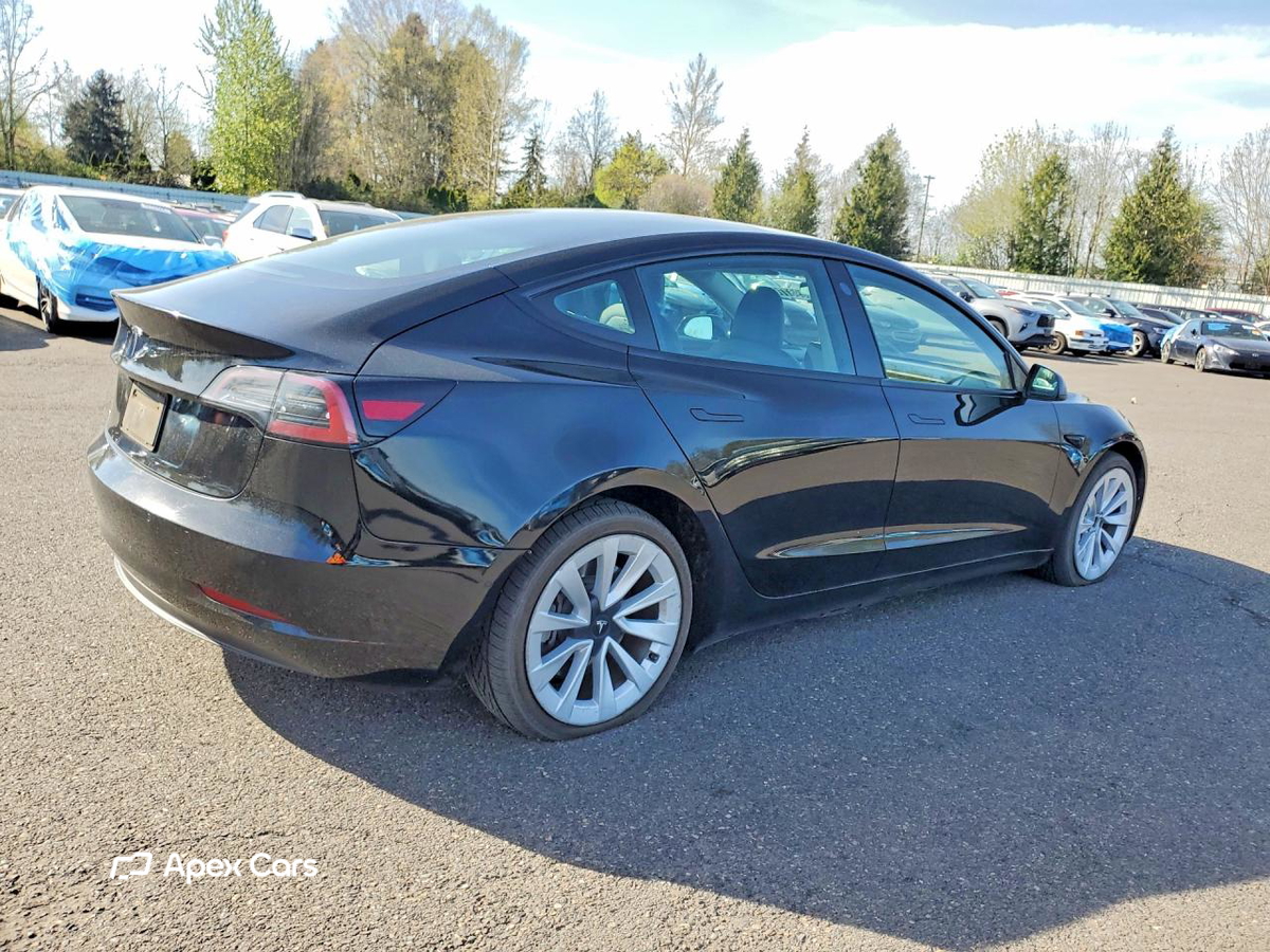 Tesla Model 3 2022