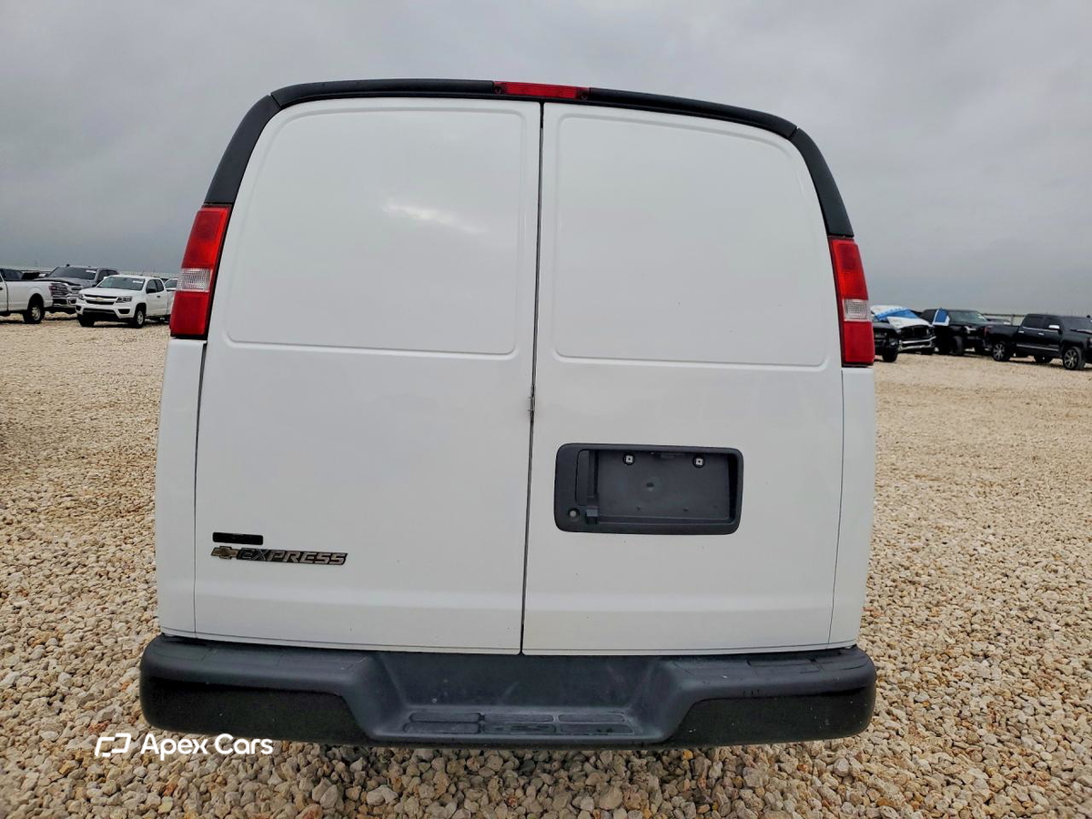 Chevrolet Express 2024
