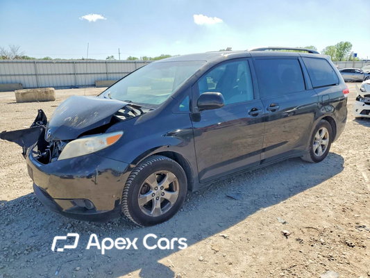 Toyota Sienna 2014 - Image 1 of 12
