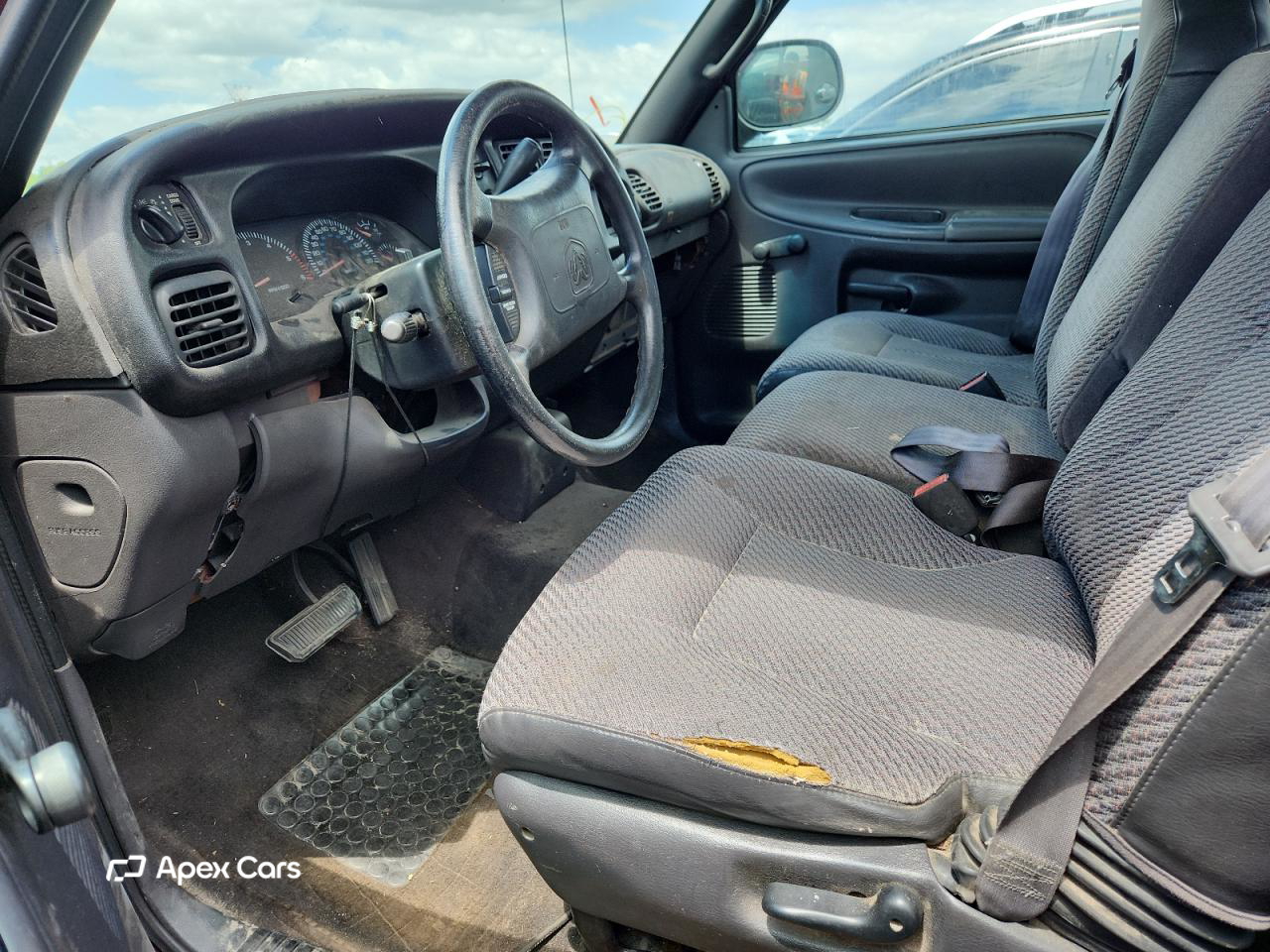 Dodge RAM 2000