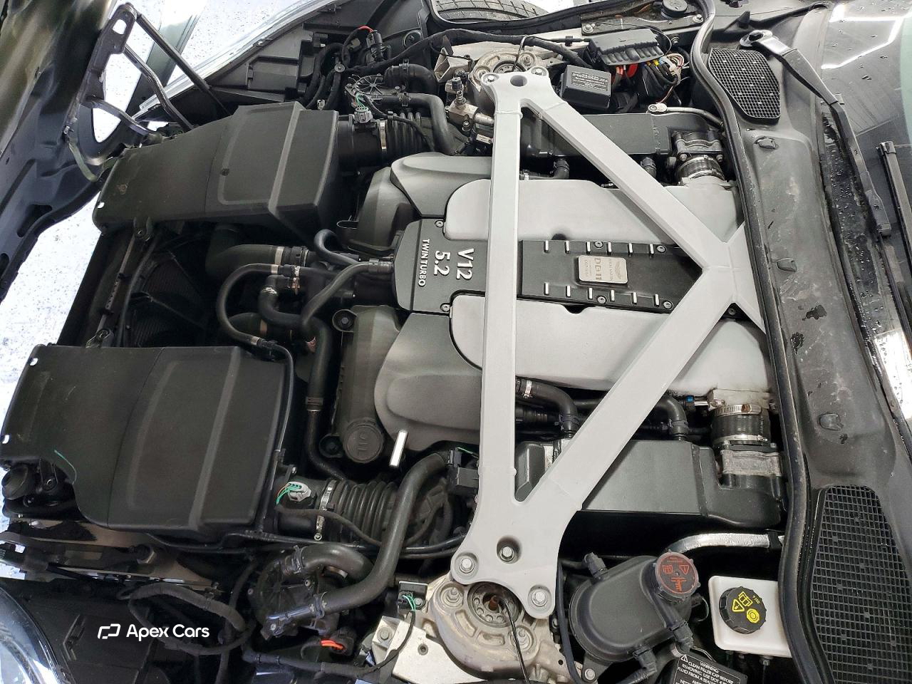 Aston Martin DB11 2017