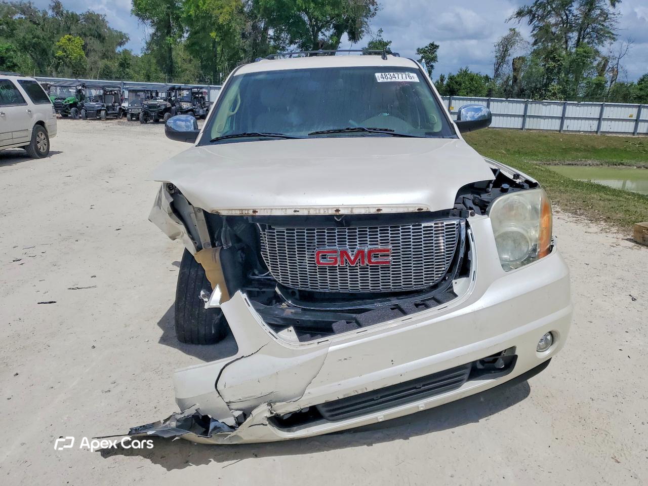 GMC Yukon 2011
