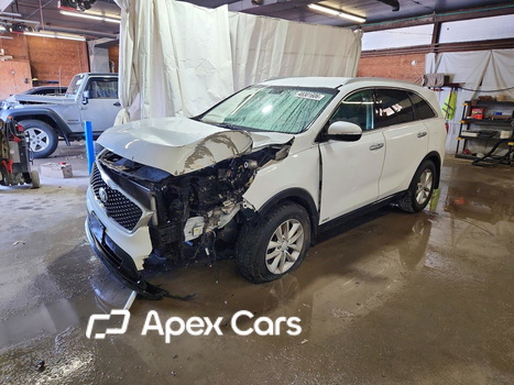 Kia Sorento 2016 - Image 1 of 14