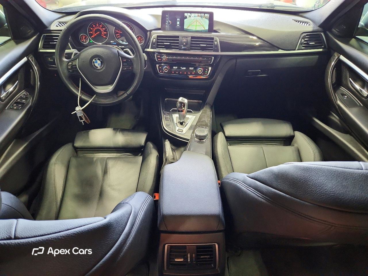 BMW Series 3 2017