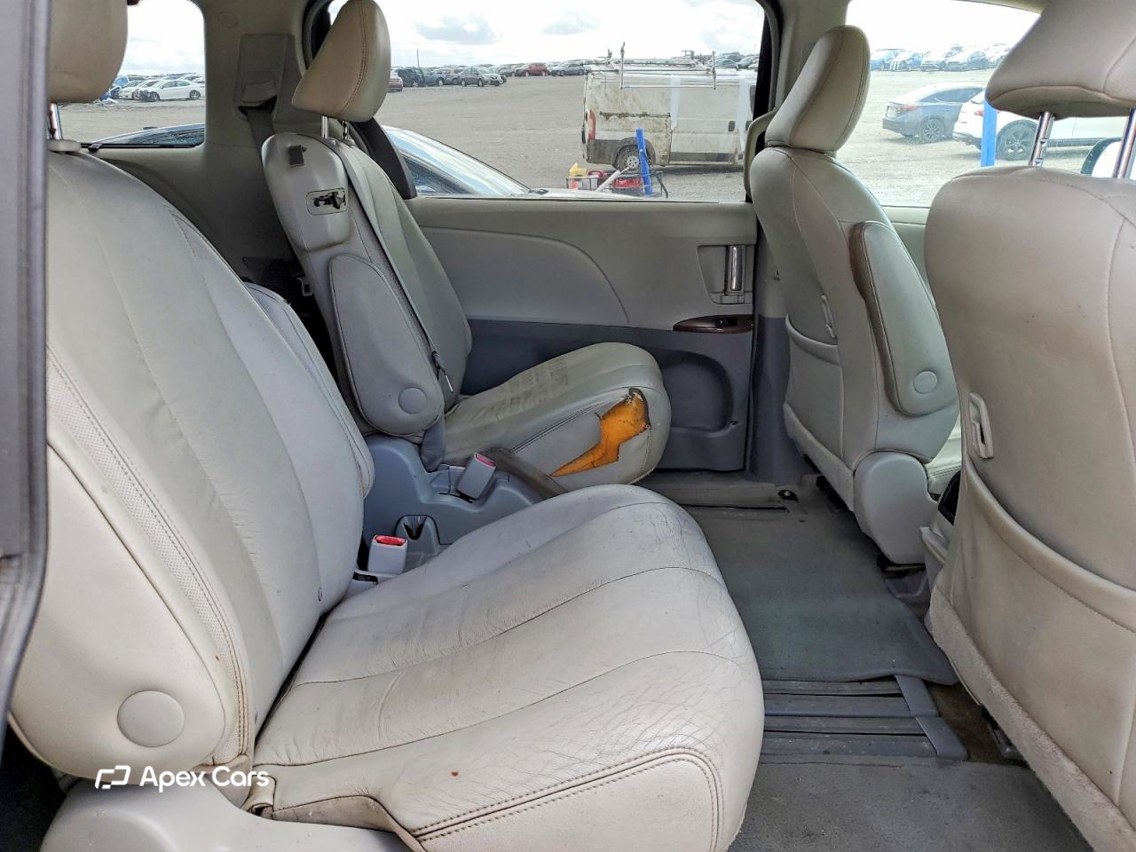 Toyota Sienna 2012