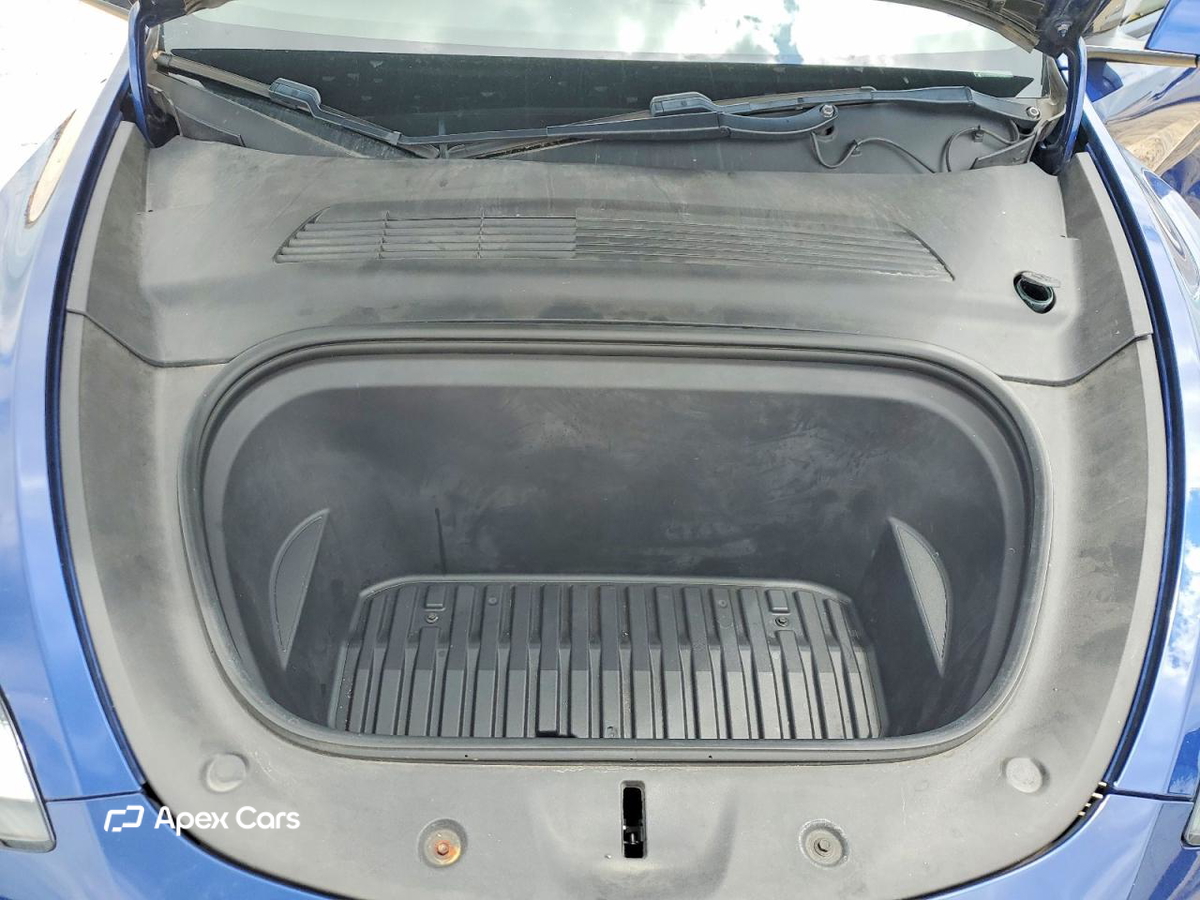 Tesla Model Y 2020