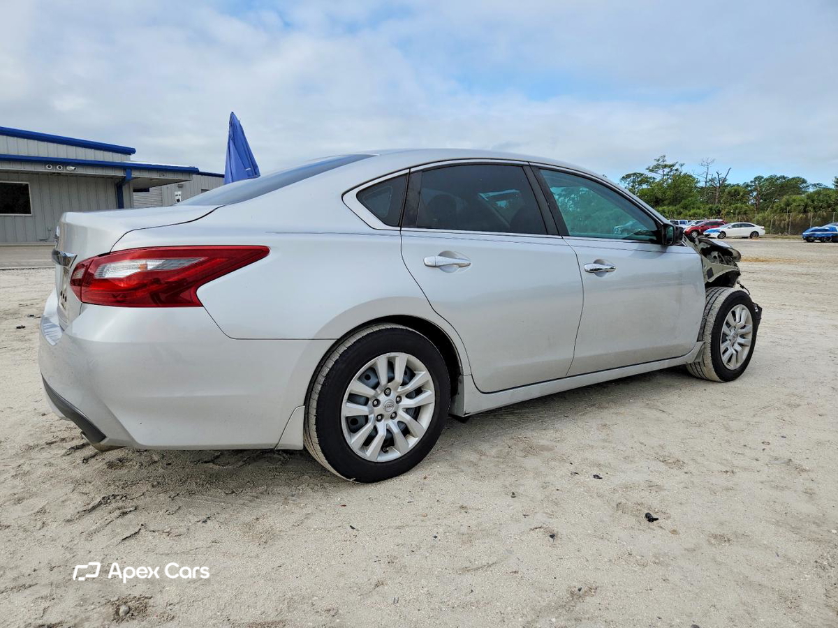 Nissan Altima 2018